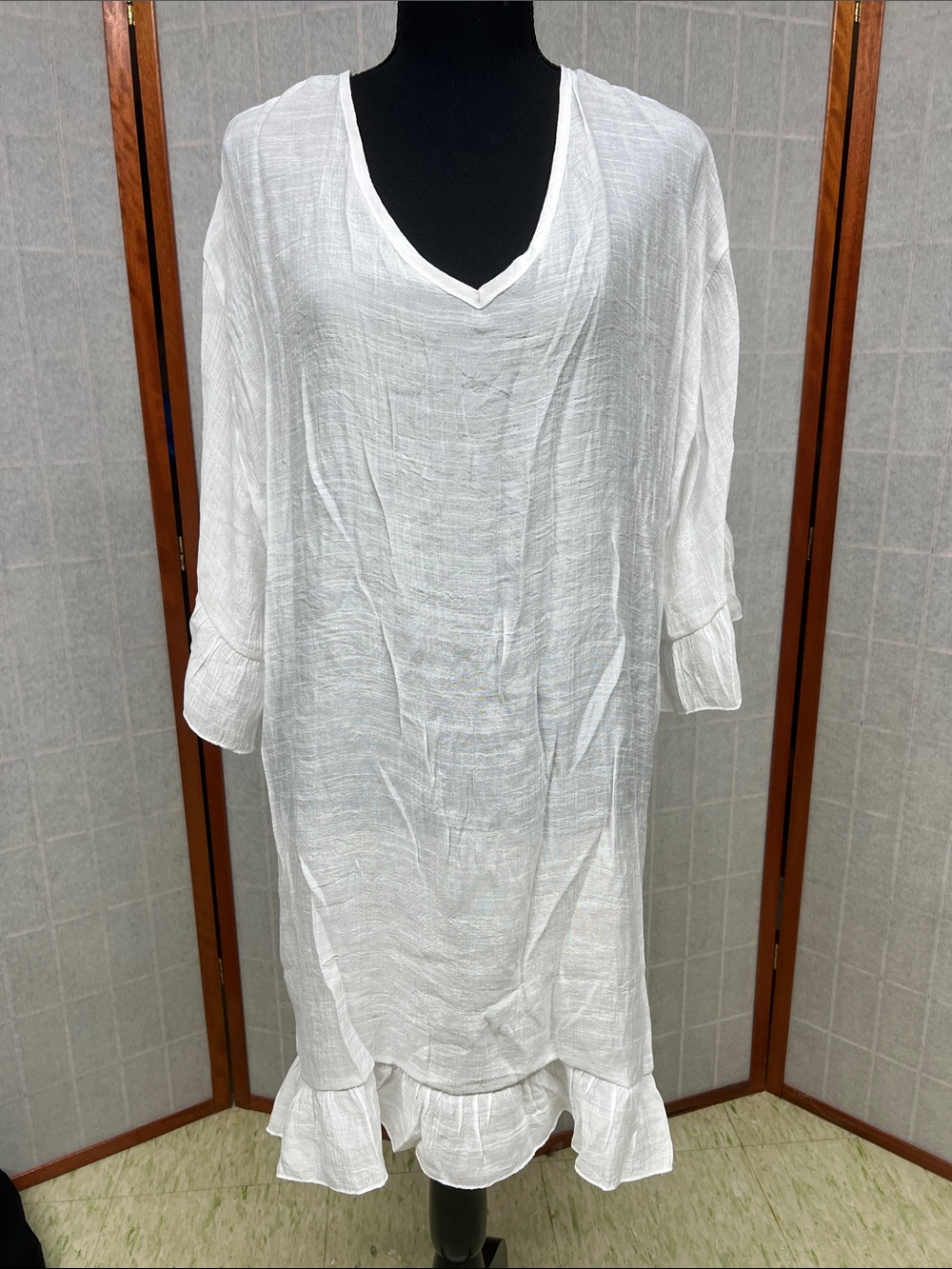 Women's White V-Neck Ruffle-Hem Swim Coverup